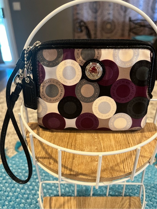 Coach Handbags - Coach Op Art Small Wallet